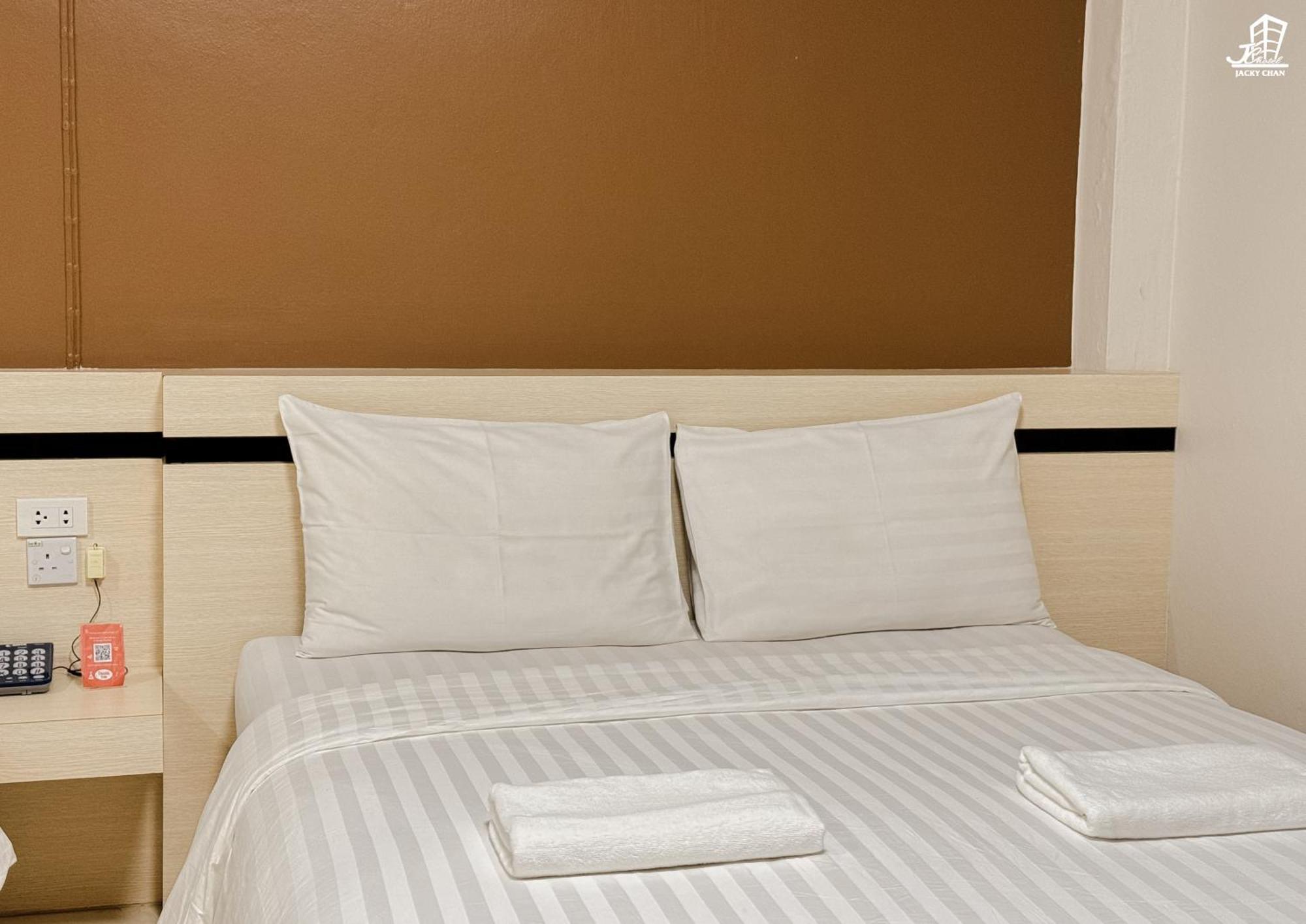 Jacky Chan Hotel Betong Esterno foto