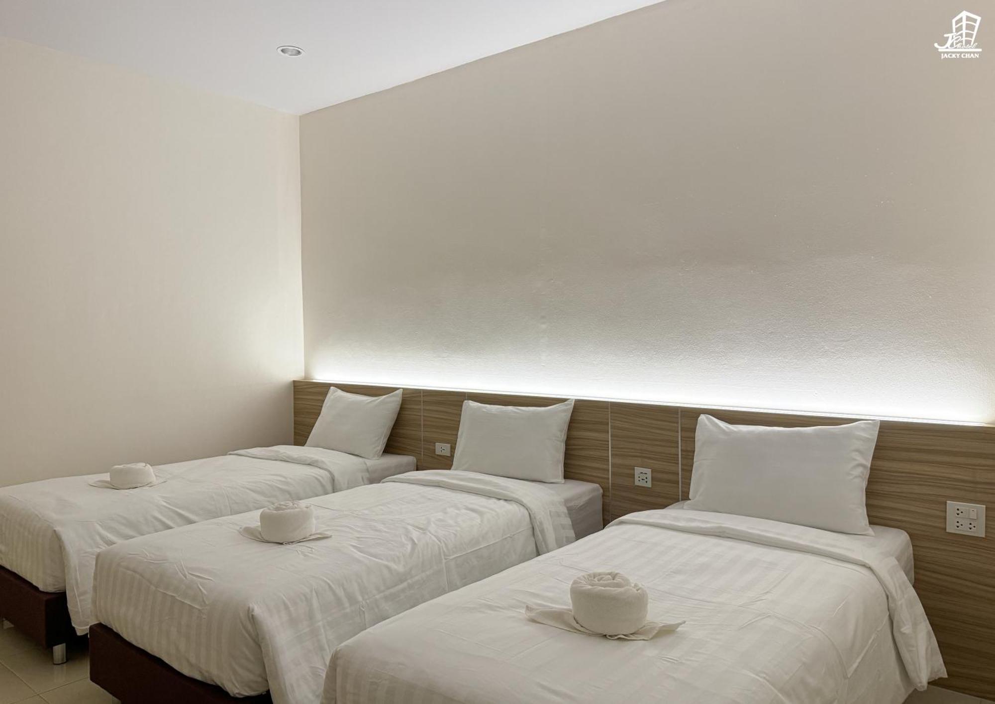 Jacky Chan Hotel Betong Esterno foto