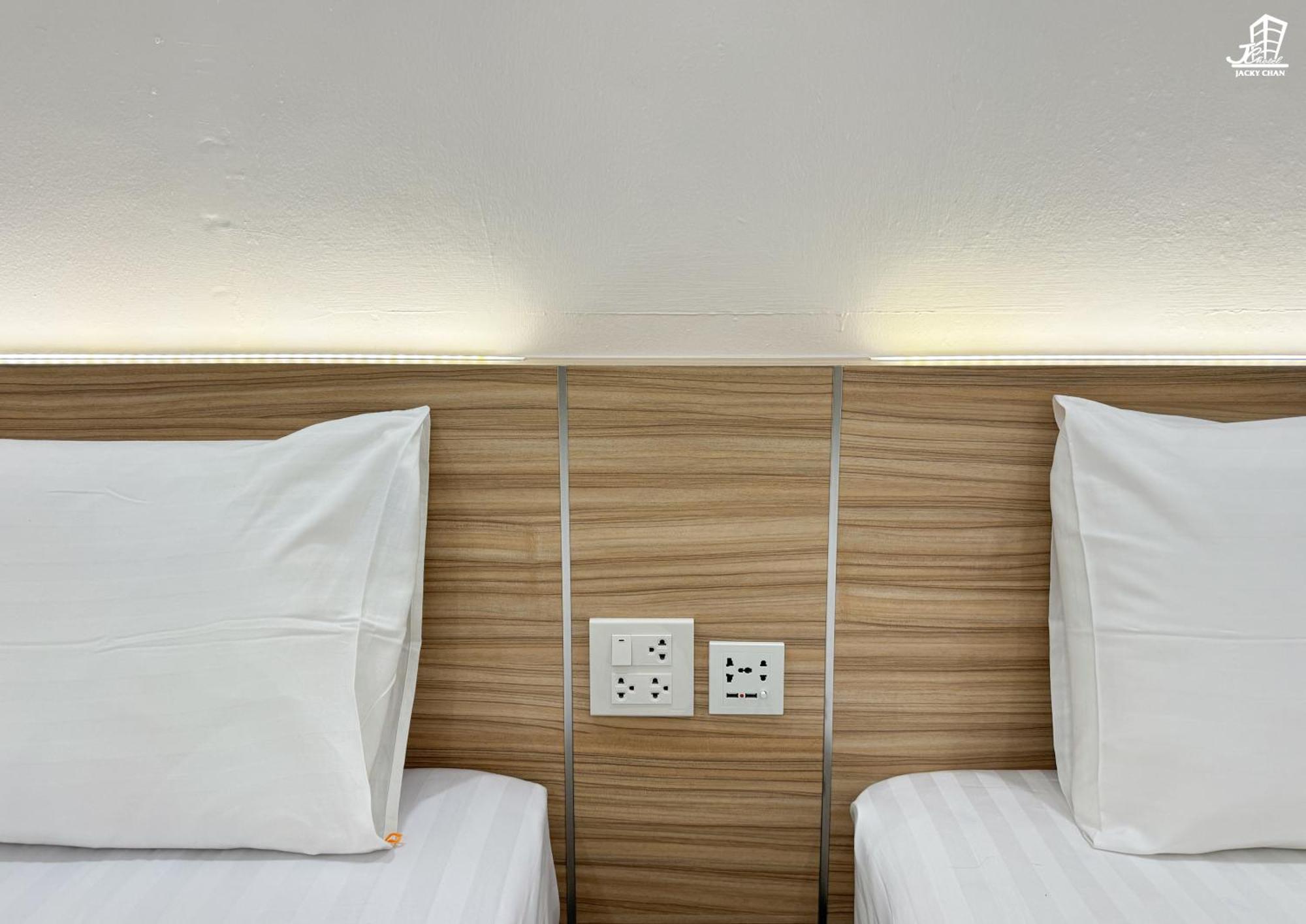 Jacky Chan Hotel Betong Esterno foto